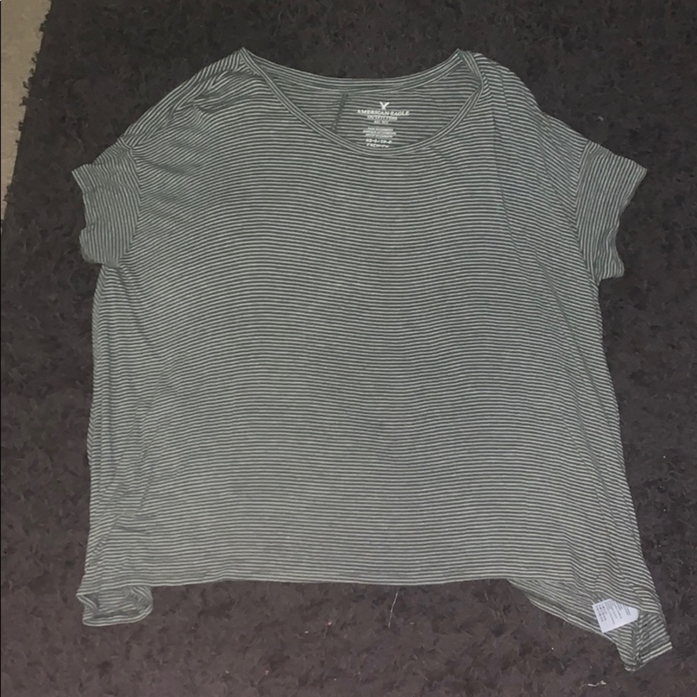 American Eagle shirt